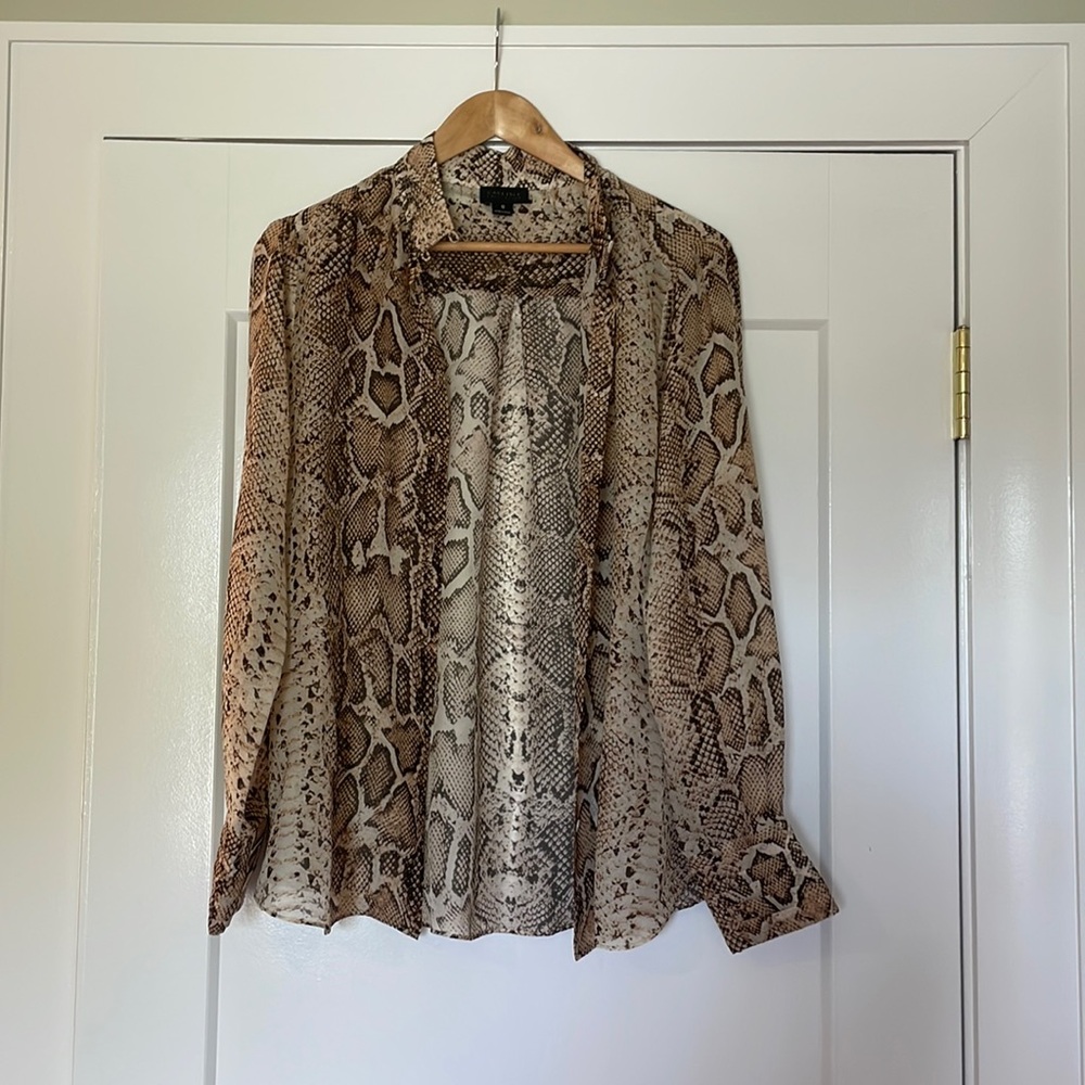Leopard/cheetah button down silky lightweight blouse